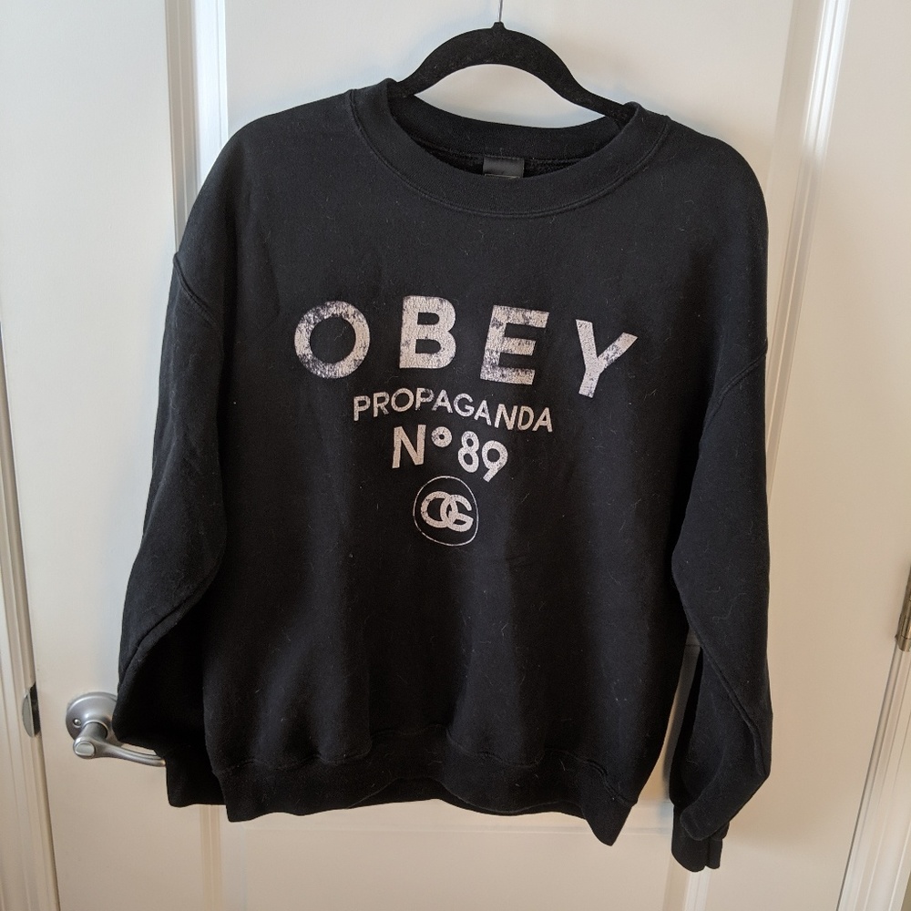 Obey N*89 black sweatshirt